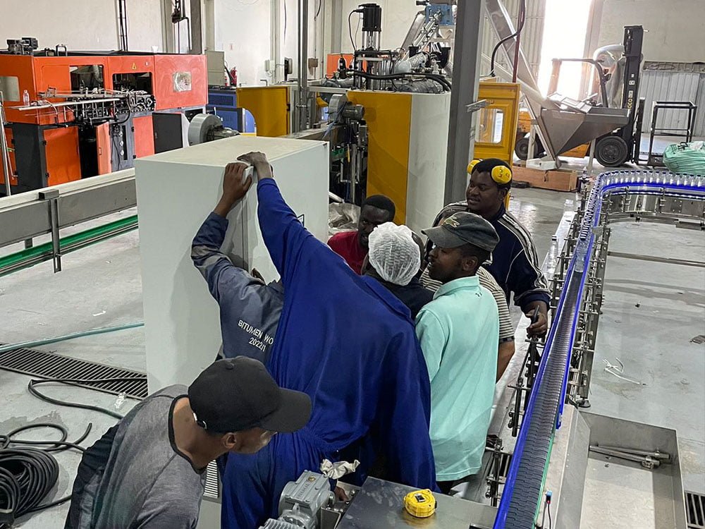 Small-Bottle-Water-Production-Line-zimbabwe4.jpg