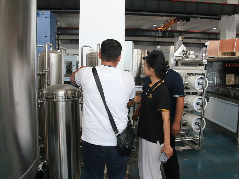Indonesia Water filling production line2