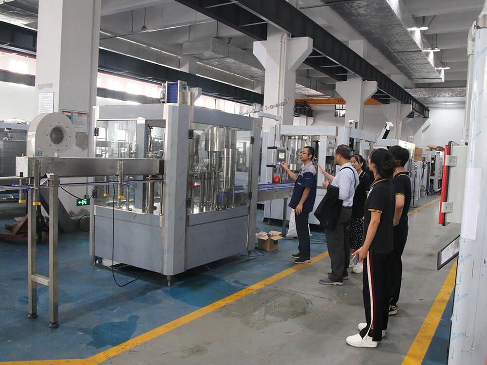 Thailand water filling line